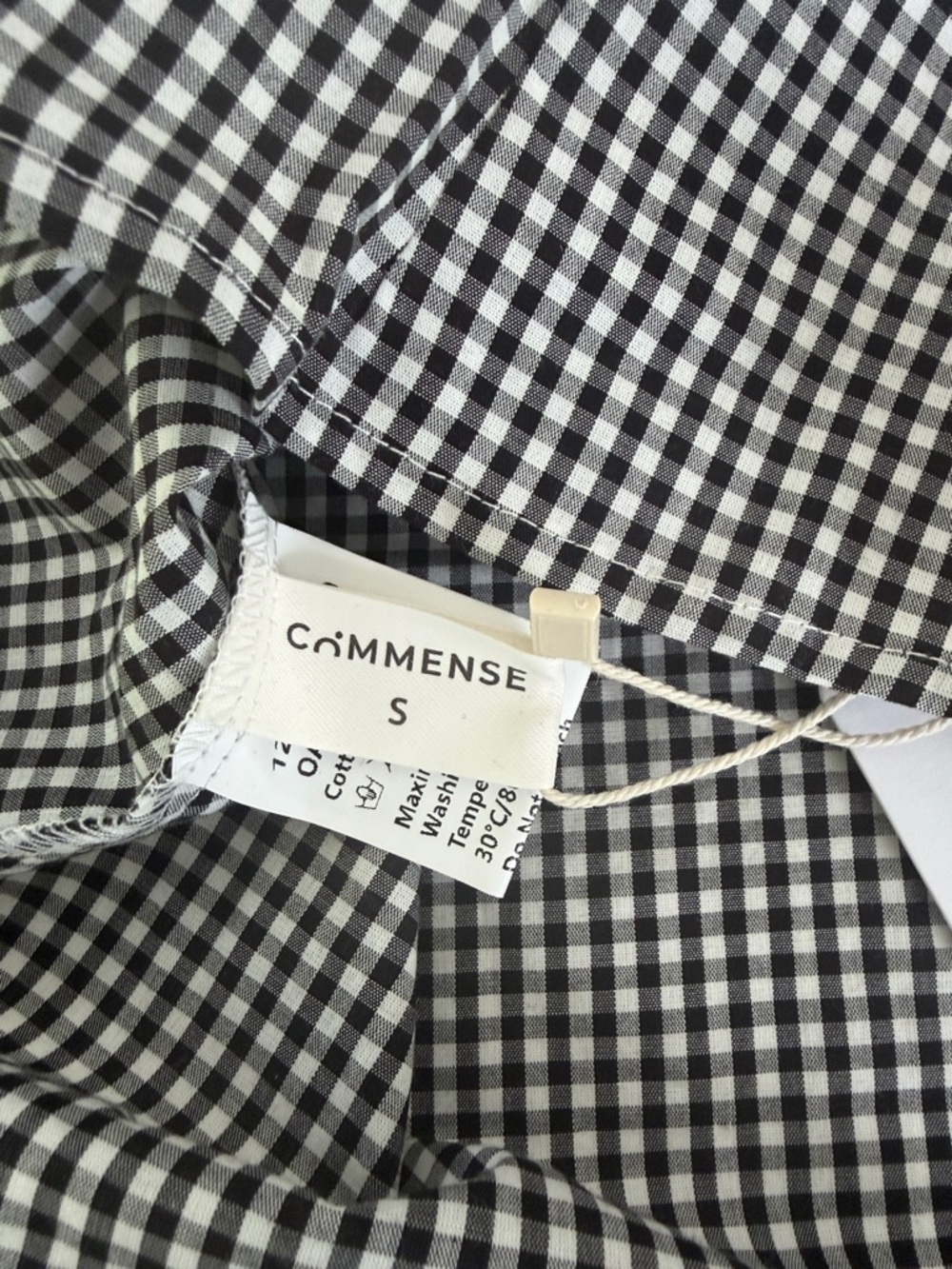 Commense Black and White Gingham Sleeveless Blouse - Picture 4 of 4